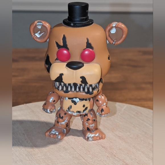 Funko Pop Five Nights at Freddy’s Nightmare Freddy 2016 - Picture 1 of 8